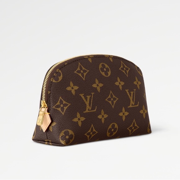 Authentic! Receipt! Louis Vuitton Monogram Cosmetic Pouch. Great condition! - Picture 1 of 15